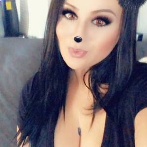 Meet your Posher, Brittney